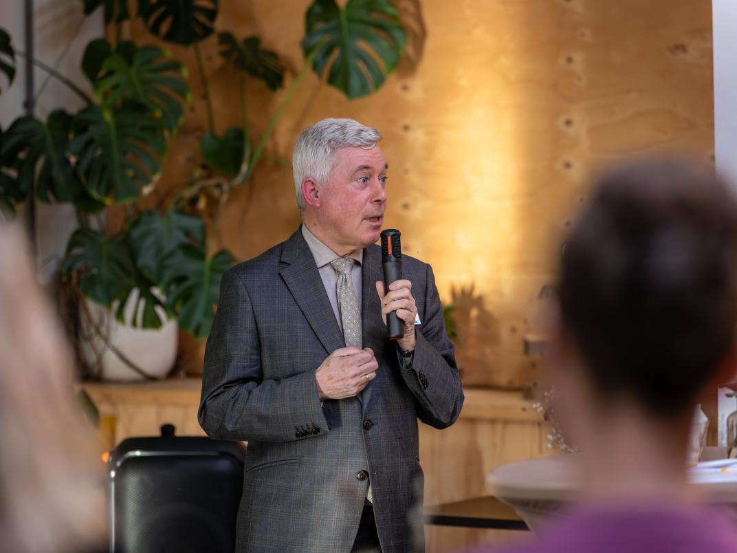 wethouder Leo Barth aan het woord